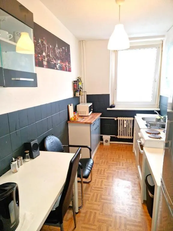 20M² Cozy Nice Room 12 Min. Near The Center Alexandeplatz ベルリン ホームステイ
